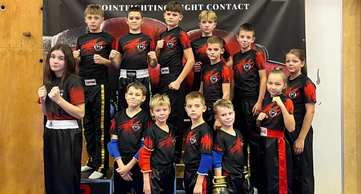 Złoty sukces KSW Łuków na Warszawskiej Olimpiadzie Młodzieży w Kickboxingu – 11 medali!