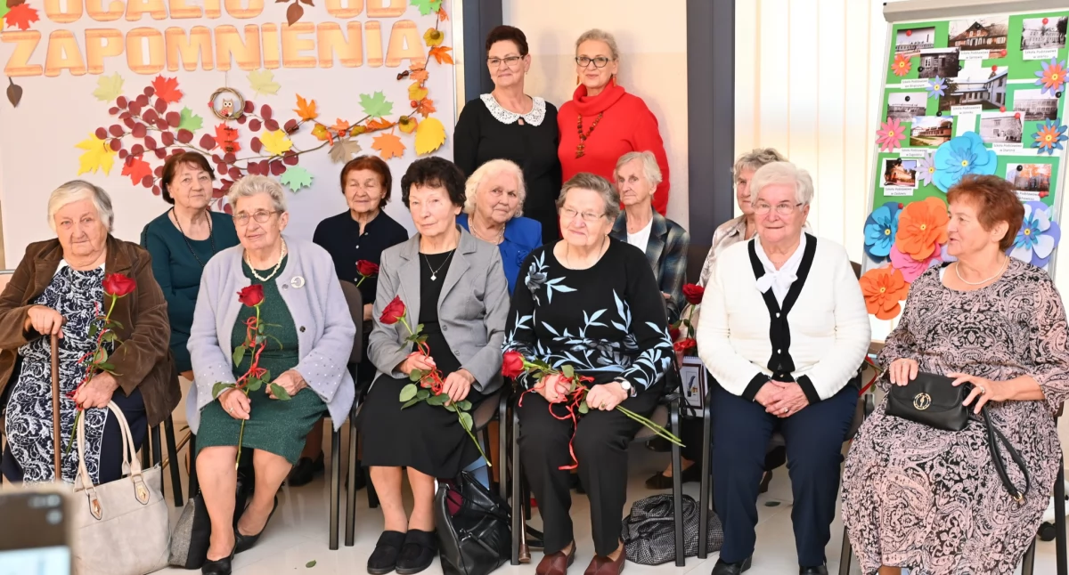 Wzruszające chwile w Gminie Stanin! Nauczyciele Emeryci 80+ uhonorowani podczas wyjątkowego Benefisu „Ocalić od zapomnienia”