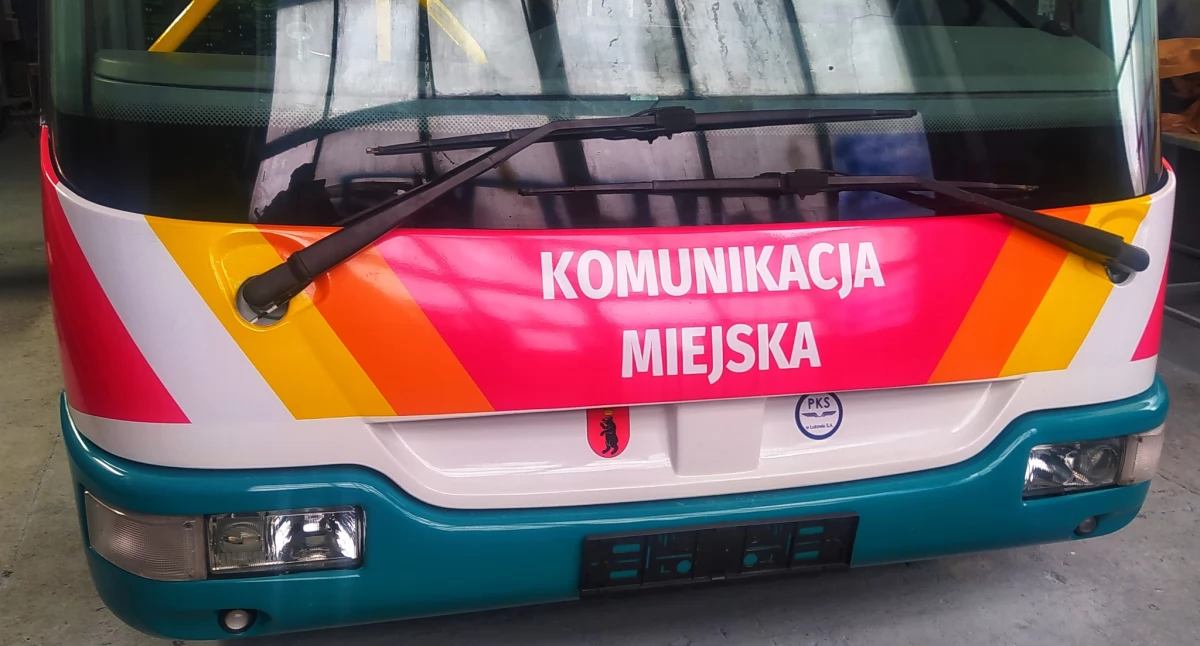 Dojedź na Cmentarz w Łukowie bez stresu! Specjalny autobus od PKS Łuków na Dzień Wszystkich Świętych