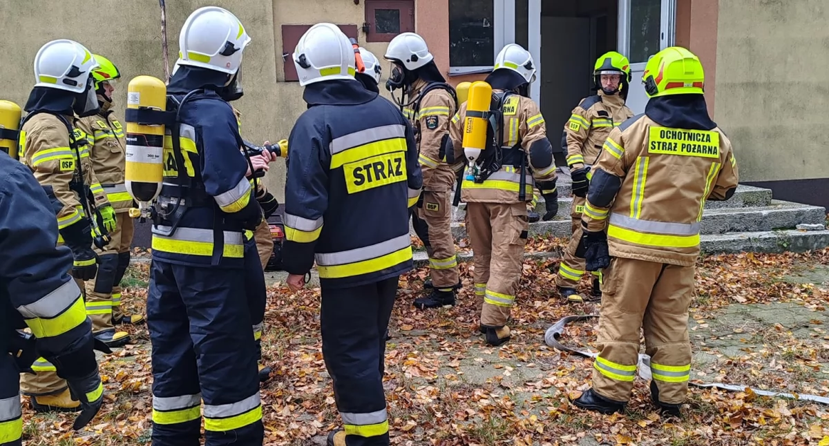 Pożar szkoły w Wólce Konopnej? Na szczęście to tylko ćwiczenia strażaków z gminy Trzebieszów!