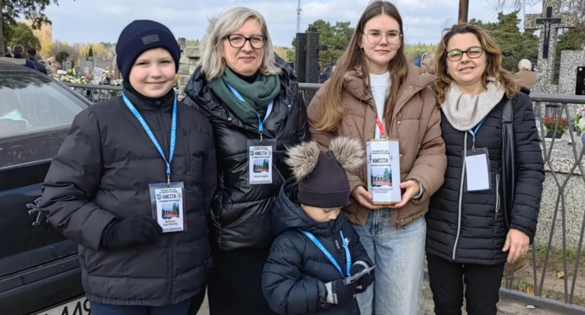 Mieszkańcy Stoczka Łukowskiego pokazali moc wsparcia! Ponad 5 tysięcy złotych na odnowienie Kwatery Wojennej