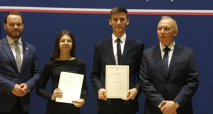 Sukces w Adamowie! Emilia Bogusz i Mateusz Wileński stypendystami premiera!