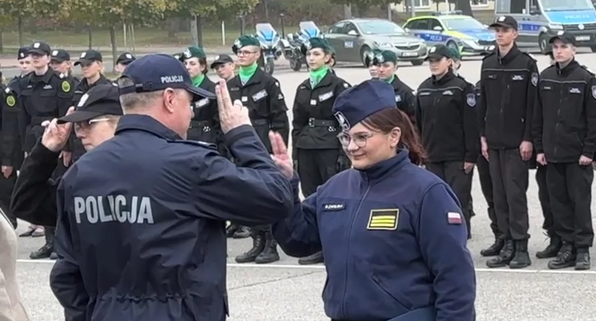 Klasy mundurowe walczyły o tytuł najlepszej musztry! ZS w Radoryżu Smolanym z dumą reprezentował Lubelszczyznę