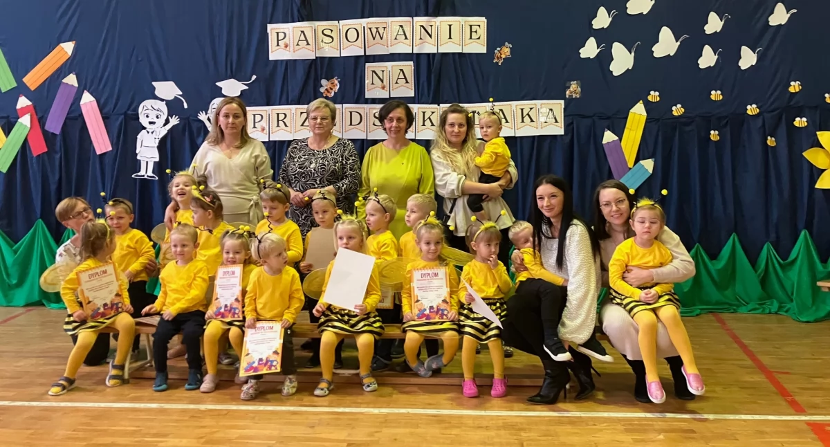 Pierwszy krok w wielką przygodę. Pasowanie na przedszkolaka w Gręzówce [ZDJĘCIA]