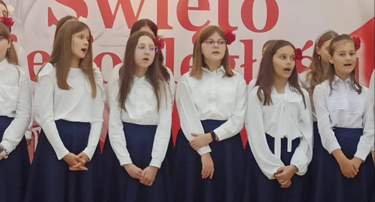 Narodowe Święto Niepodległości w Trzebieszowie. Uroczyste obchody i festiwal patriotyczny [ZDJĘCIA]