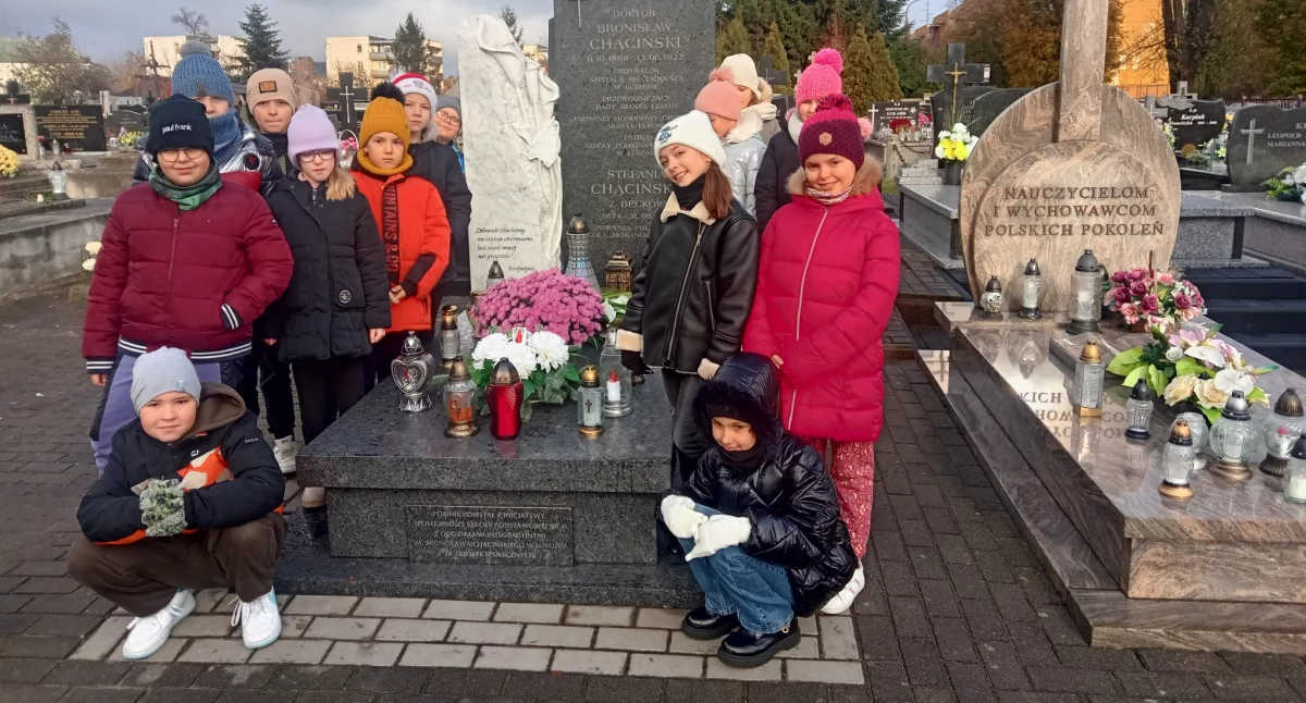 Łuków. Pamięć o Bronisławie Chącińskim i bohaterach narodowych. Uczniowie 
