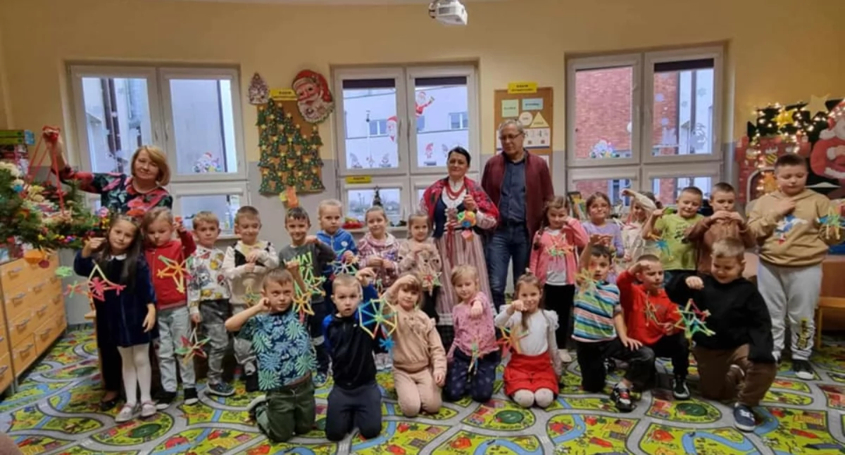 Warsztaty bożonarodzeniowe w Tuchowiczu. Dzieci poznają magię świąt [ZDJĘCIA]