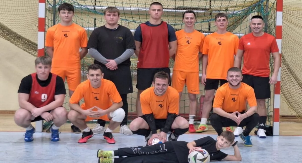 Zacięta rywalizacja w Łukowskiej Lidze Halowej. TNS i MILF Hunters na prowadzeniu!