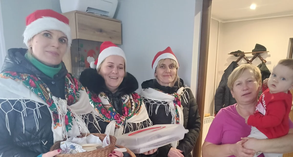 Niezwykła tradycja KGW Turczanki: Opłatek, życzenia i prezenty dla mieszkańców!