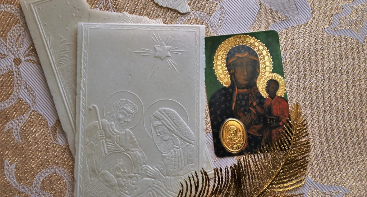 Parafia Podwyższenia Krzyża Świętego w Łukowie kontynuuje tradycję roznoszenia opłatka wigilijnego