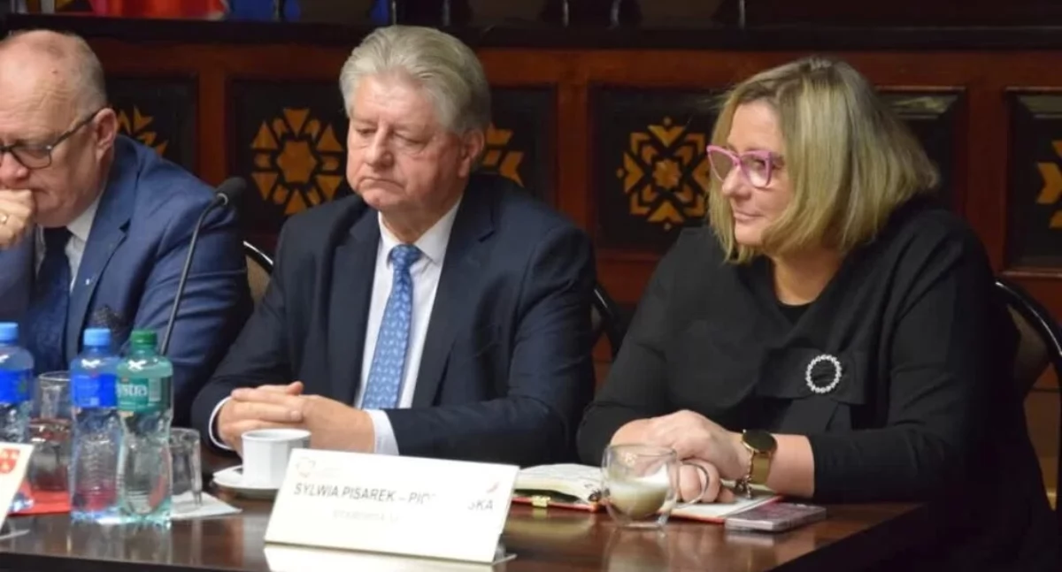 Wicestarosta łukowski wziął udział w Konwencie Powiatów Województwa Lubelskiego. Co czeka nas w 2025 roku?