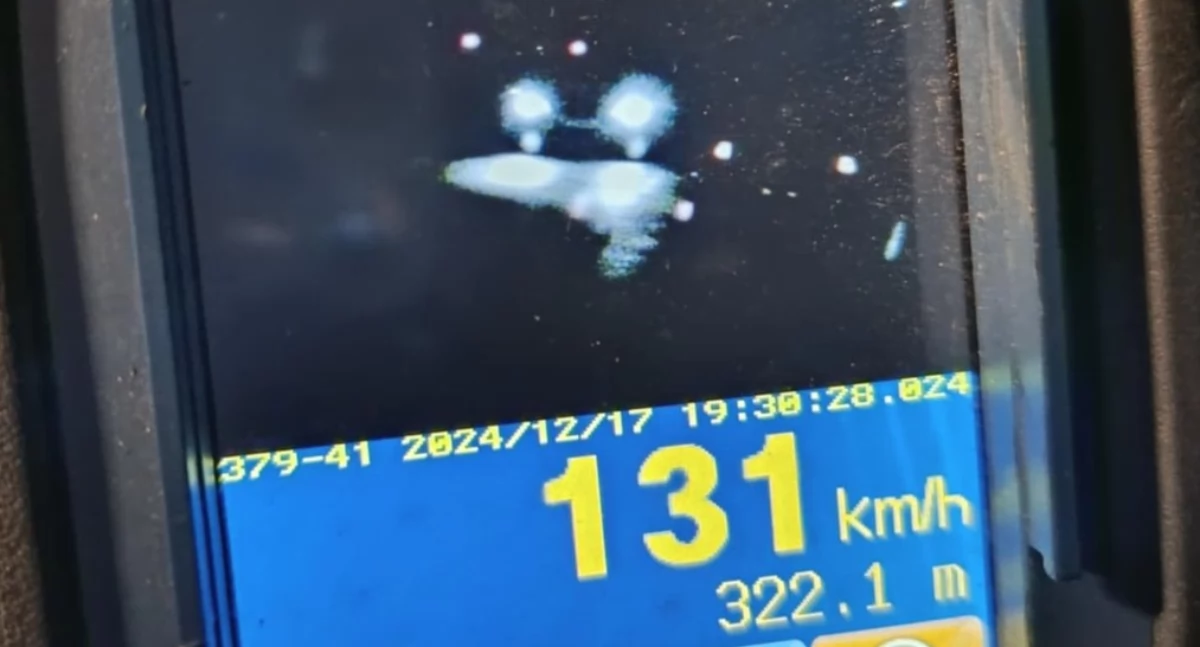 Brawura 18-latka z BMW. 131 km/h w strefie zabudowanej. Nastolatek ukarany potężnym mandatem