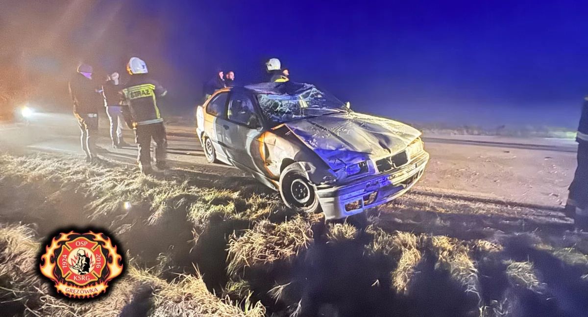 Dachowanie na drodze Gręzówka-Biardy! 27-latek z BMW stracił panowanie nad pojazdem