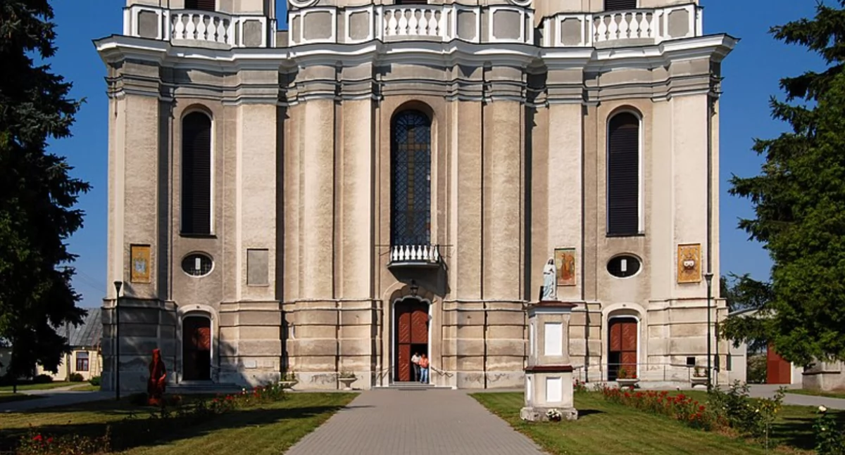 Kolęda w Parafii Nawiedzenia NMP w Woli Gułowskiej. Plan i wsparcie dla kościoła!