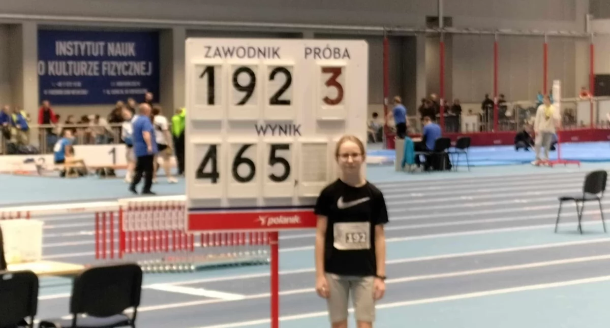 Alicja Dzido z gminy Adamów triumfuje na Ogólnopolskim Halowym Mitingu Lekkoatletycznym!