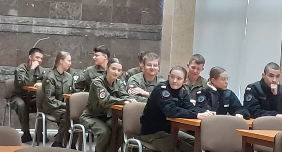 121 tysięcy złotych na edukację wojskową – wsparcie dla uczniów w Radoryżu Smolanym