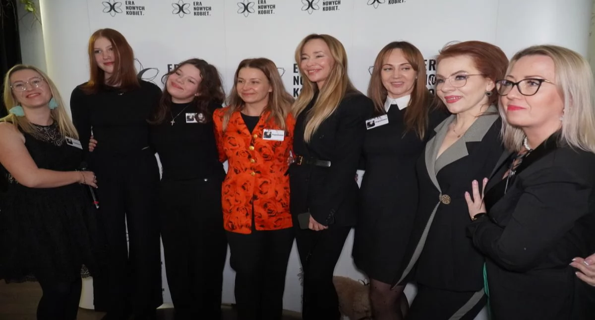 Era Nowych Kobiet w Łukowie. Joanna Przetakiewicz pokazuje, jak walczyć z samotnością [WIDEO, GALERIA]