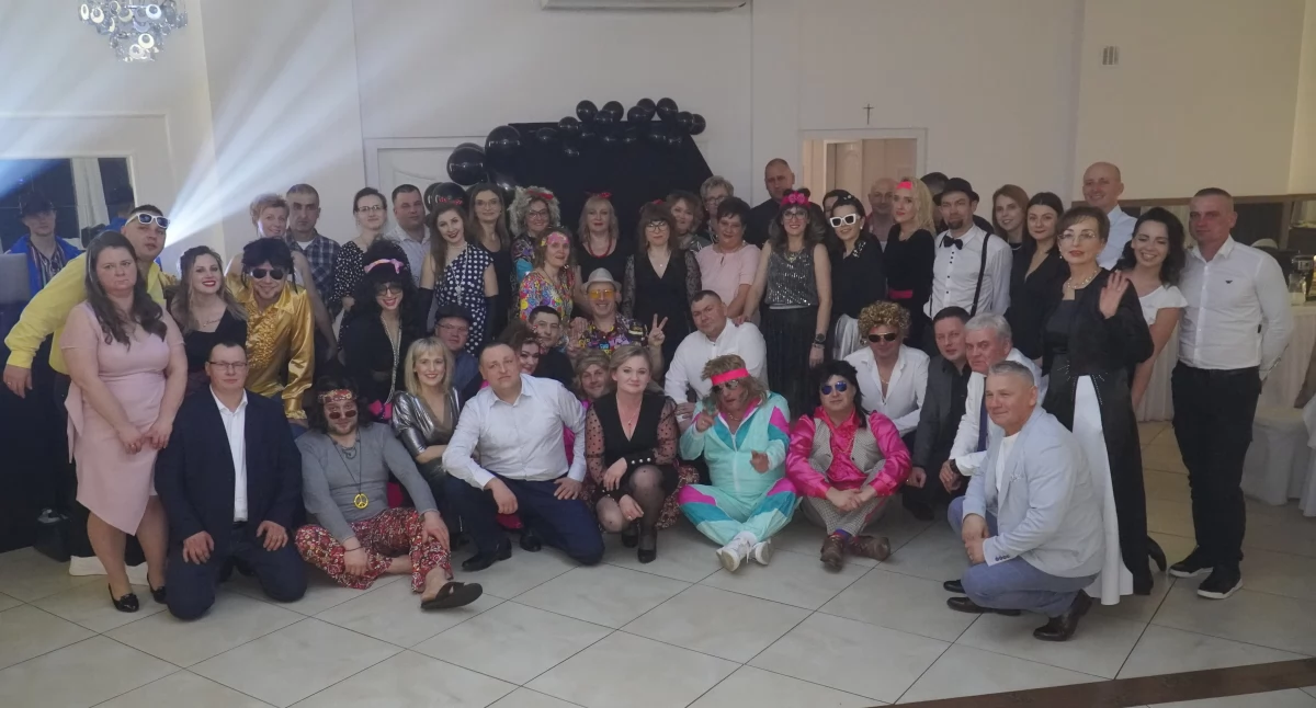 Bal w stylu lat 80. – niezapomniany wieczór w Wojcieszkowie (FOTO + WIDEO)