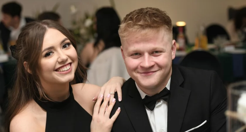 Najpiękniejsze pary ze studniówki I LO w Łukowie! Zobacz wyjątkowe zdjęcia