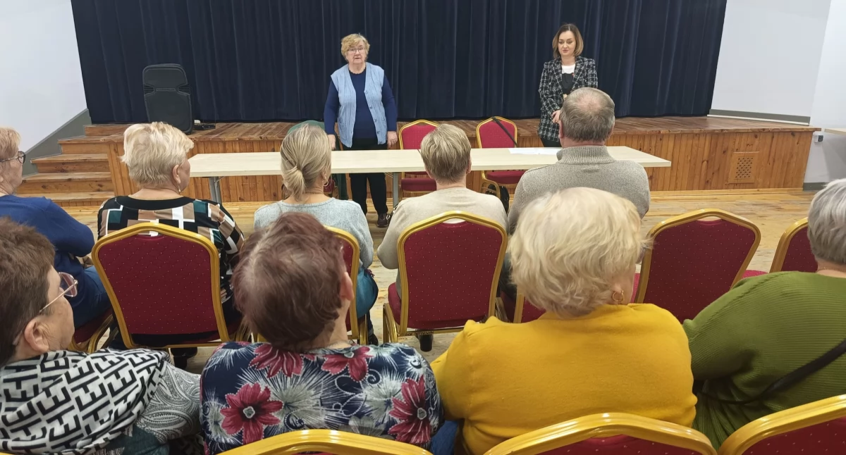 Trzebieszów: Dziadkowie na ratunek! Jak wspierać rodziców i budować więzi z wnukami?
