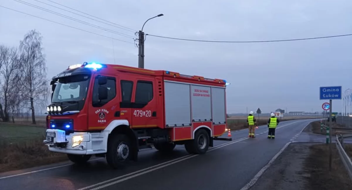 Wypadek na ul. Łapiguz w Łukowie – zderzenie trzech samochodów