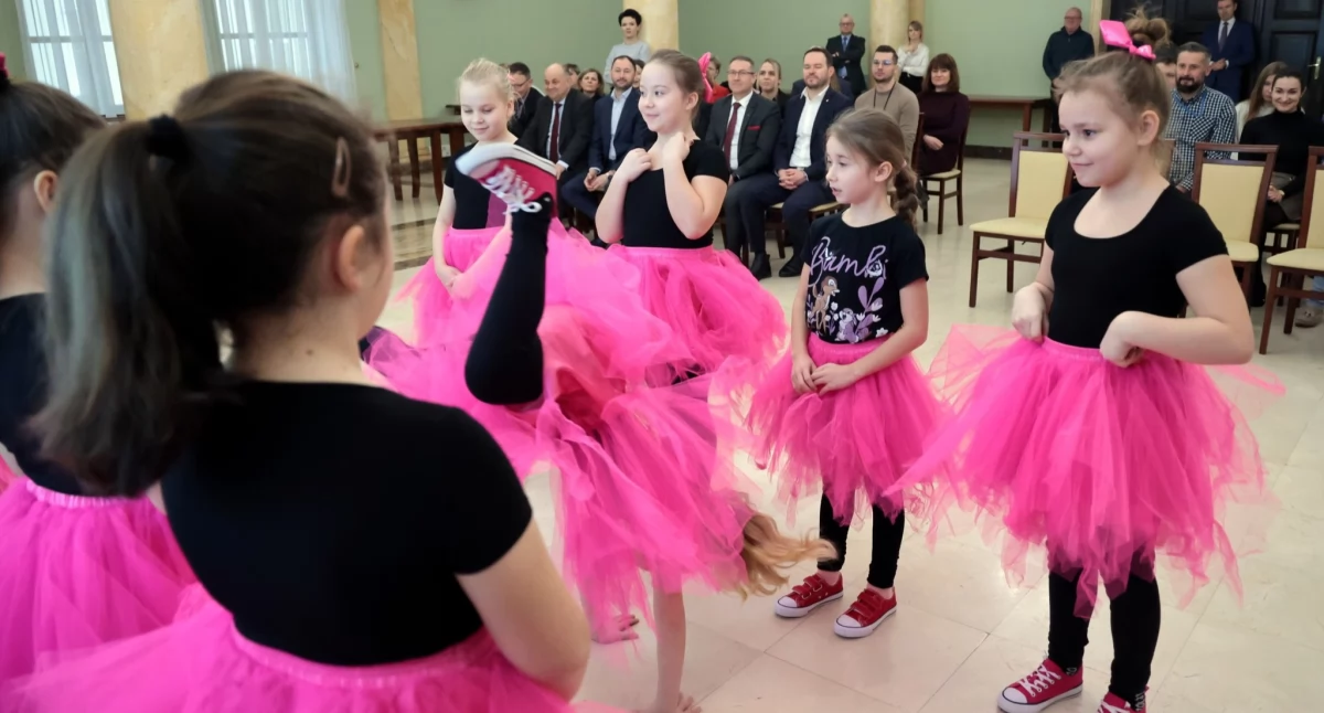 Mali artyści ze Stanina oczarowali władze! Niezwykły występ w Lubelskim Urzędzie Wojewódzkim