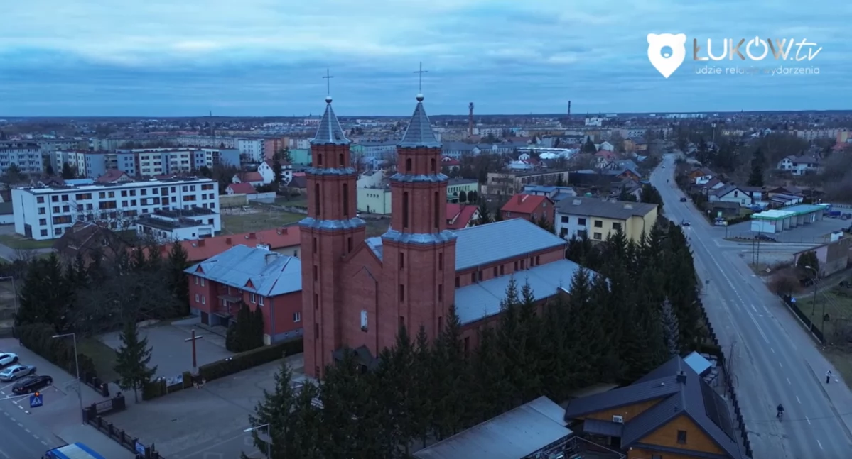Skandal w Łukowie! Ministrant dostał tajemnicze wiadomości od organisty! Ojciec odkrył prawdę i nie może w to uwierzyć