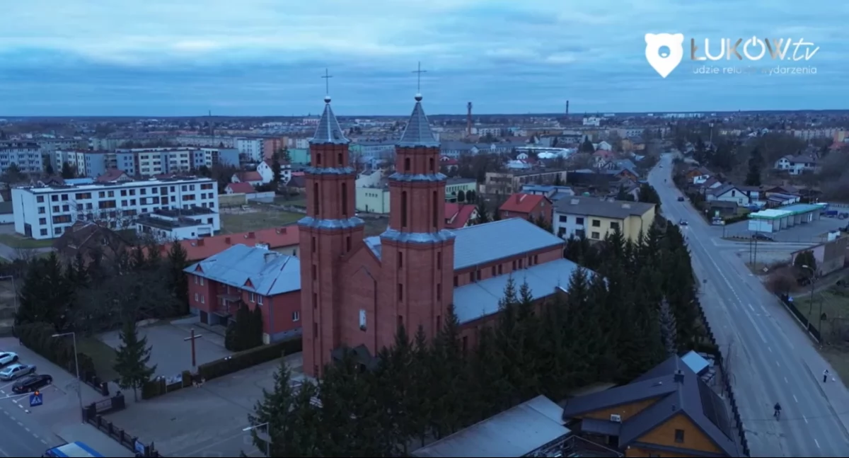 Szok w parafii! W telefonie 15-latka znaleziono zdjęcia innych nieletnich!