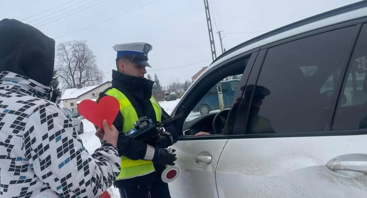 Walentynkowa kontrola policji! Kierowcy dostali serduszka zamiast mandatów
