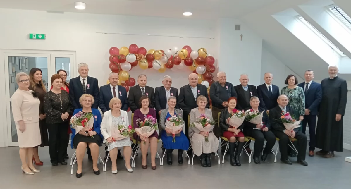 Złote Gody w gminie Serokomla! Osiem par świętowało 50 Lat małżeństwa w Walentynki!