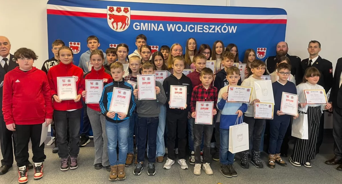 Młodzi bohaterowie w akcji: emocjonujące eliminacje pożarnicze w Wojcieszkowie!
