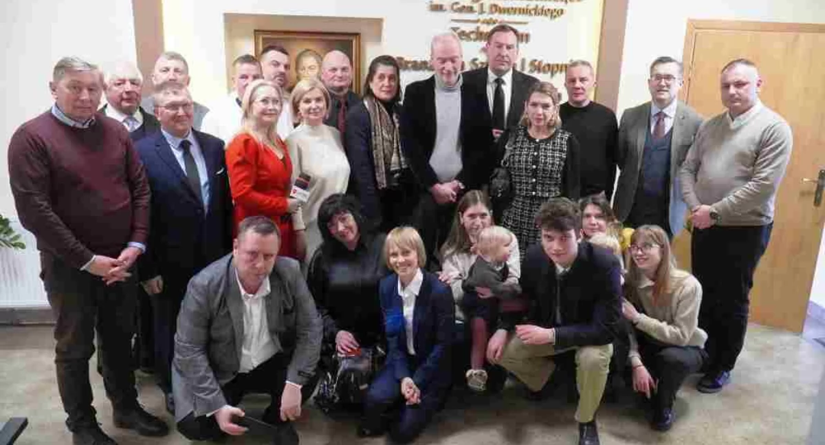 194. rocznica bitwy pod Stoczkiem – ambasador Francji oddał hołd generałowi Dwernickiemu