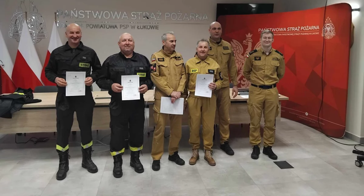 OSP Kopina świętuje sukces! Druhowie zdobyli prestiżowe uprawnienia dowódcze