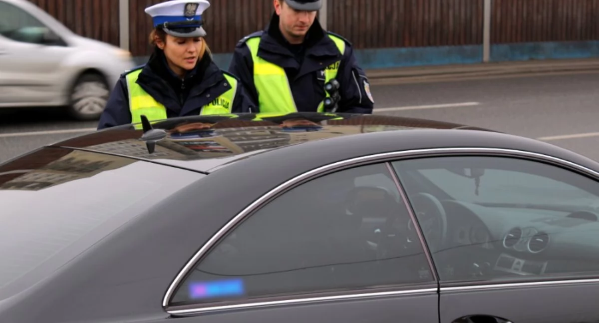 Łukowska drogówka na tropie piratów drogowych – trzy zatrzymane prawa jazdy!