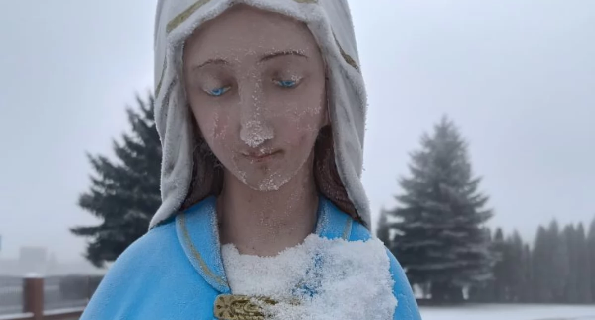 Półekstremalna Droga Krzyżowa w Parafii Św. Brata Alberta w Łukowie