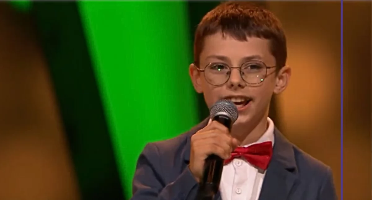 Maksymilian Zdanowski z Fabryki Piosenki już dziś w „The Voice Kids”! Sprawdź, o której oglądać jego występ!