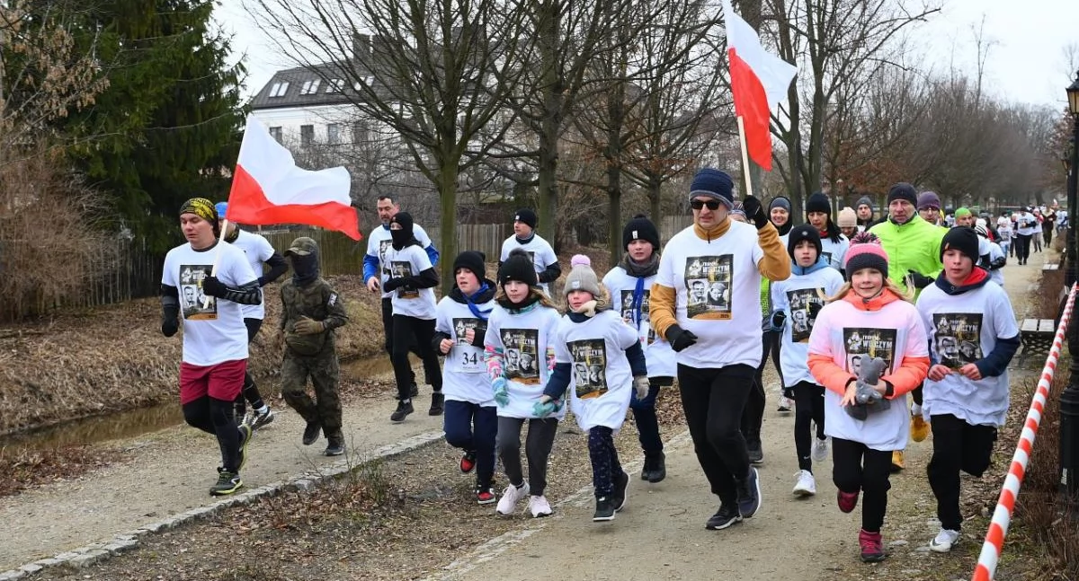 „Tropem Wilczym” w Łukowie. Setki uczestników uczciły pamięć Żołnierzy Wyklętych [DUŻO ZDJĘĆ]