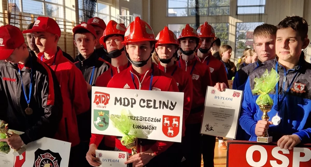 Młodzi strażacy z Celin i Świderek zachwycili na wojewódzkich zawodach! Świetne wyniki i nadzieje na przyszłość
