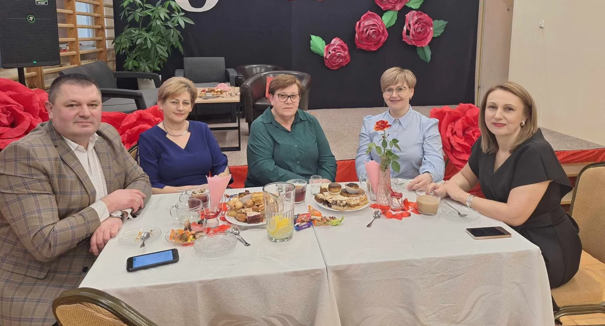 To było niezwykłe popołudnie! Kobiety o kobietach w Zespole Szkół w Fiukówce