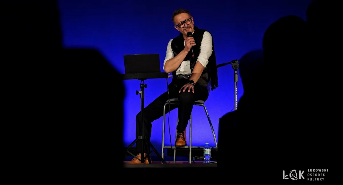 Jerzy Michalski porwał Łuków! Recital „Taki Ja – piosenki dla kobiet” pełen emocji i nostalgii
