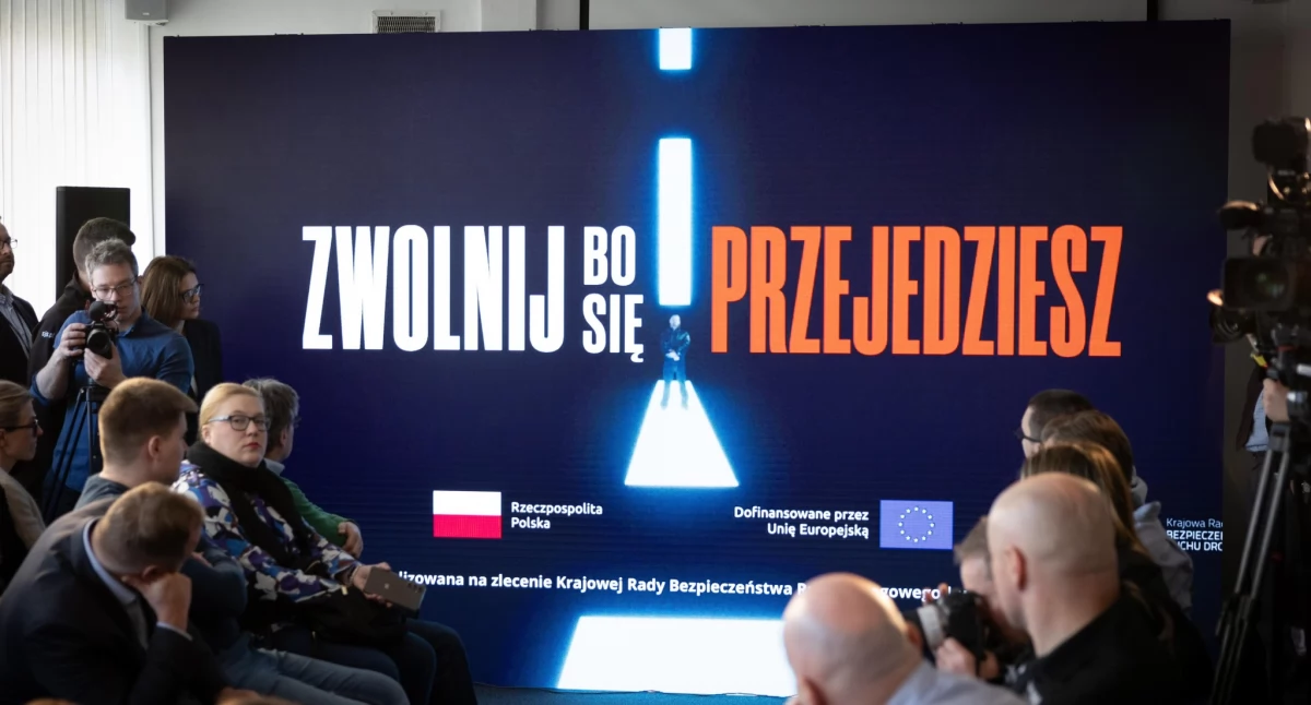 „Zwolnij, bo się przejedziesz” – rusza kampania o niebezpiecznej jeździe. Za nadmierną prędkość stracisz prawo jazdy!