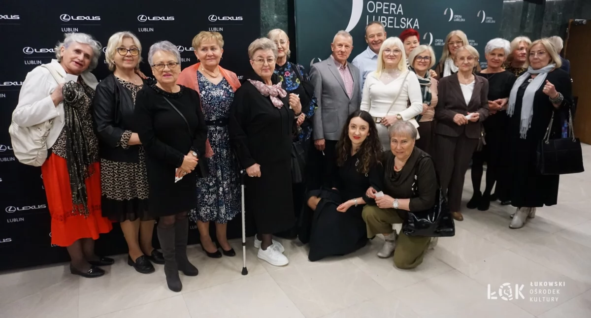 „Księżniczka Czardasza” oczarowała Lublin! Seniorzy z Łukowa nie kryli zachwytu