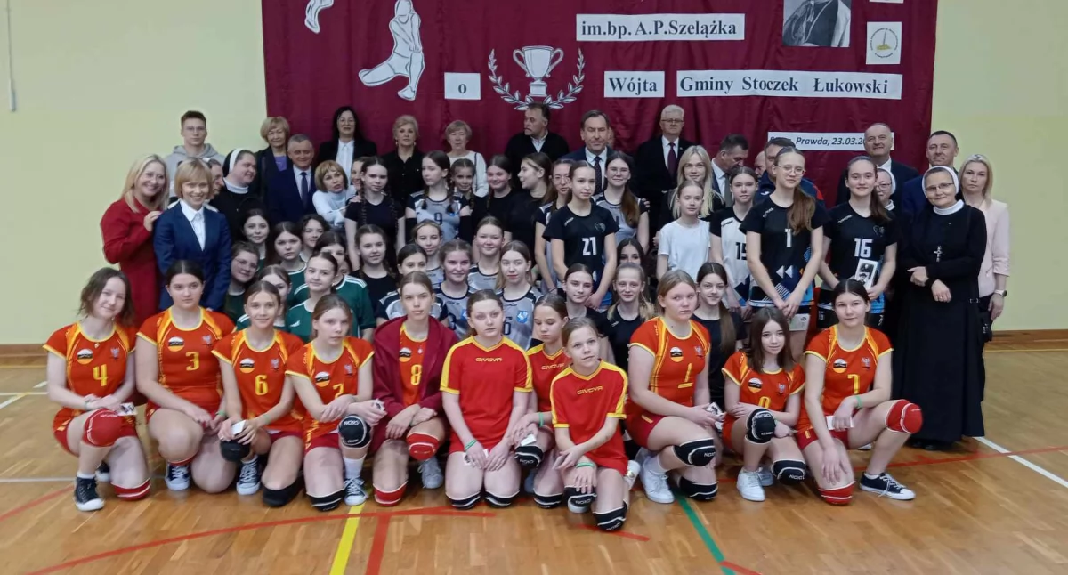Stoczek Łukowski oddaje hołd Biskupowi Szelążkowi – Msza Święta i turniej sportowy