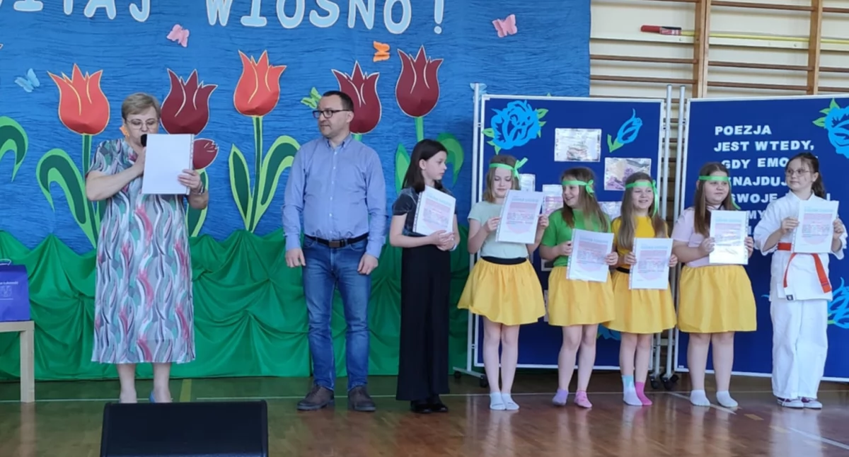 Małe gwiazdy z Gręzówki podbijają sceny – nagrody Wójta dla utalentowanych uczennic!