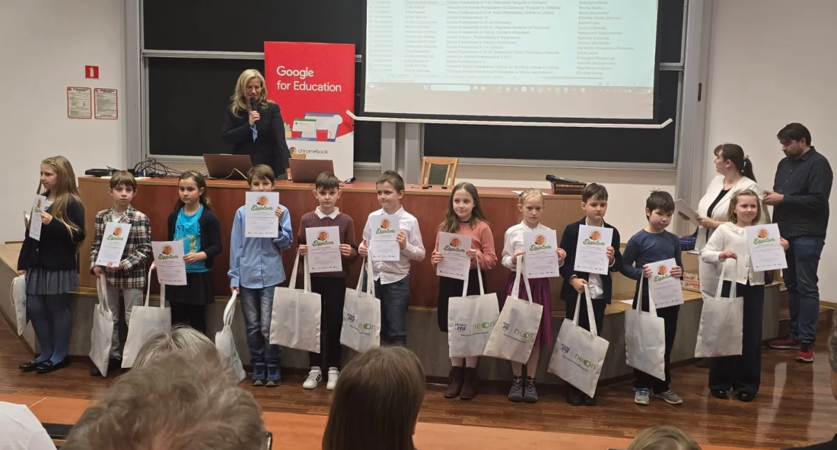 Filip Szczygielski z Łukowa na podium! Sukces w Międzynarodowym Konkursie Informatycznym 