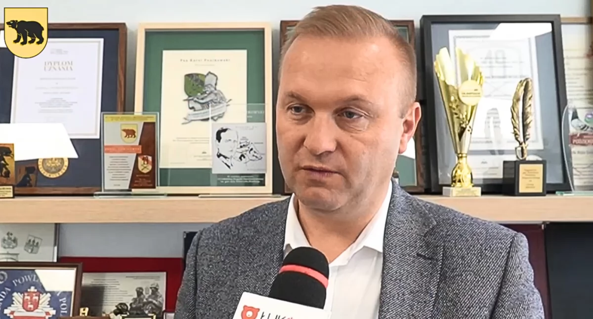 Stadion, przedszkole i drogi: Wielkie plany na przyszłość Adamowa (WIDEO)