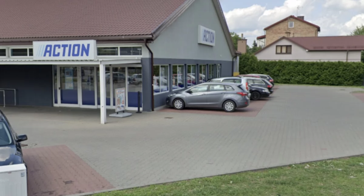 Brak miejsc dla niepełnosprawnych przy Action w Łukowie? Radny apeluje do burmistrza!