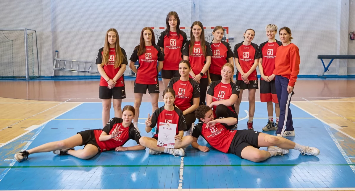 Ogromny sukces koszykarek z Łukowa! Dziewczyny z ZS nr 2 na podium finału rejonowego