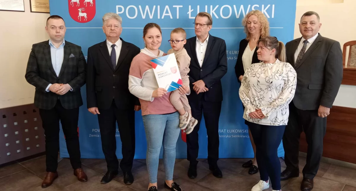 Setki tysięcy złotych rozdane! Uroczyste podpisanie umów z Kołami Gospodyń Wiejskich w powiecie łukowskim już za nami