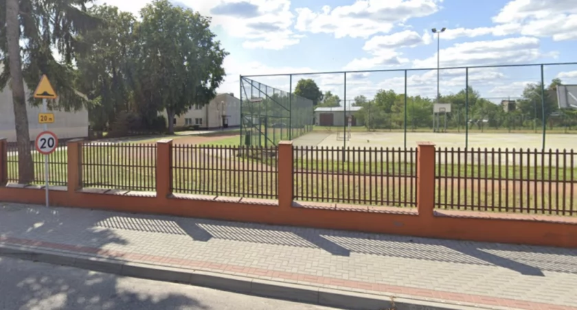 Nowe boiska już w drodze! Gmina Łuków inwestuje w sport – remonty za chwilę ruszają